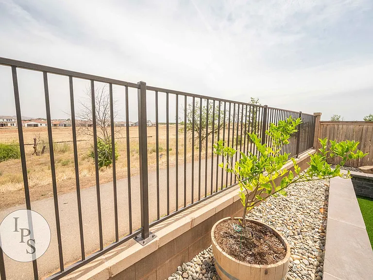 4299 Vineyard Dr — Photo 45