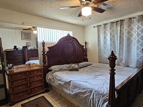 3rd image of 23200 Berry Rd