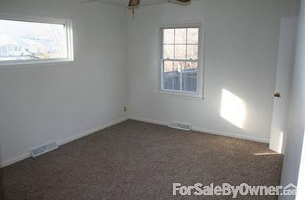 Master
						:
						Master bedroom.