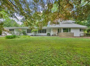 21 Mayer Dr, Suffern, NY 10901