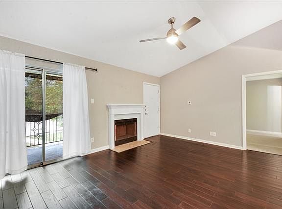 4th image of 3204 Menchaca Rd #212