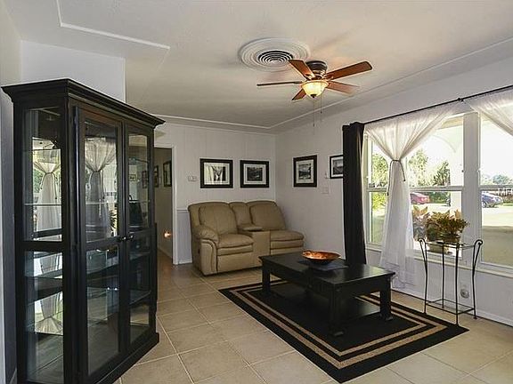 5th image of 1401 Royal Palm Dr S