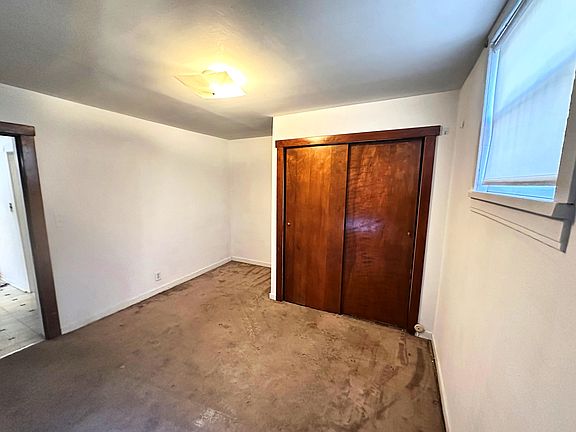 5th image of 1138 W Diversey Pkwy