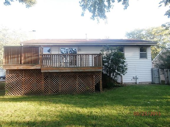 2nd image of 1934 Ashwood Ln