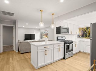 755 NE 5th St, Gresham, OR 97030