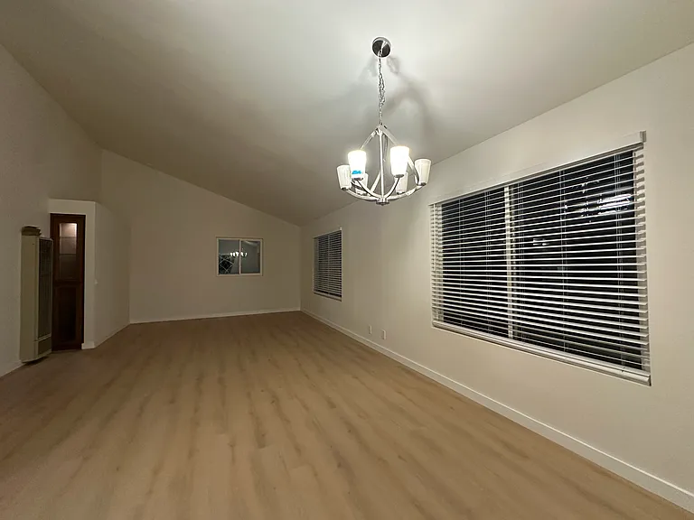 1300 Oak Ave #4 — Photo 5