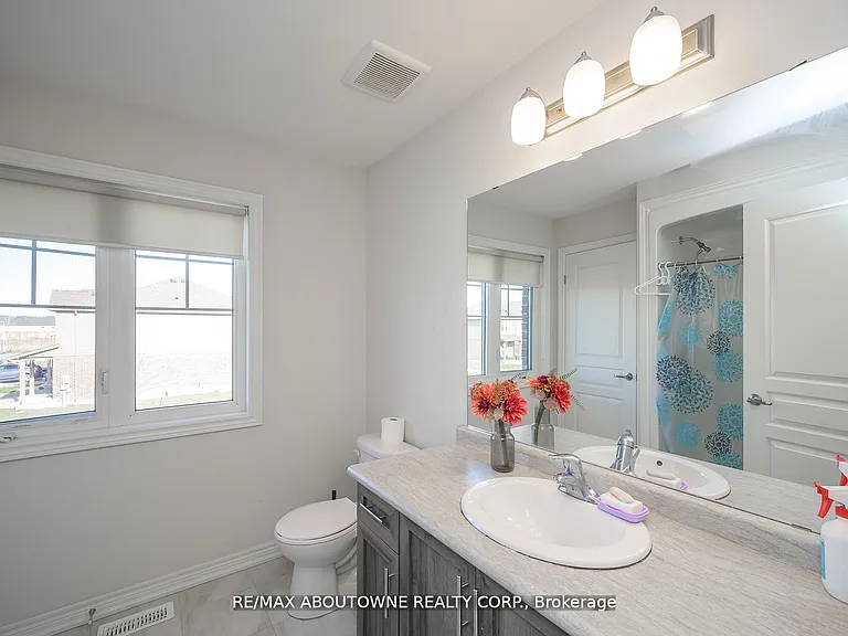 93 Heron St — Photo 10