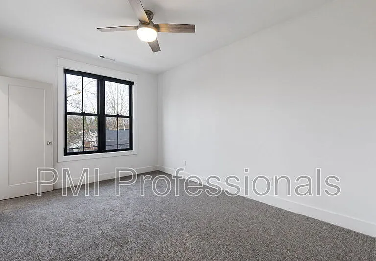 219 S Bilbro Ave — Photo 13