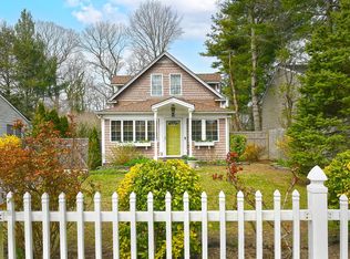 39 Nichols Rd, Huntington Station, NY 11746