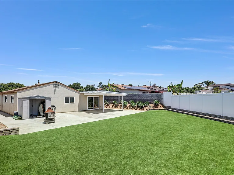 2683 Caulfield Dr — Photo 19