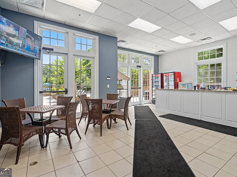 2045 Kent Ct — Photo 89