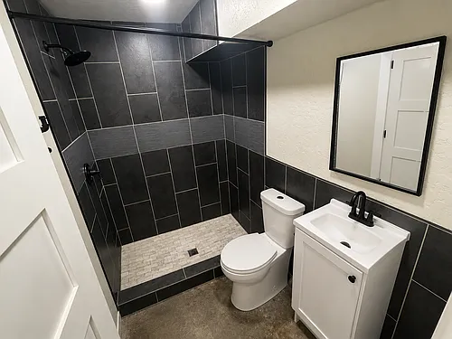 434 E 8th St Photo 1 434 E 8th St Photo 1