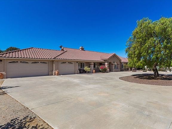 2nd image of 17385 Vanderhill Cir