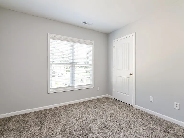 119 Oakdale Ave — Photo 13