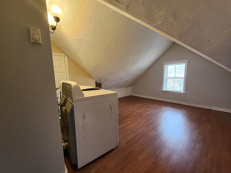 87 Freeman St #2 — Photo 11