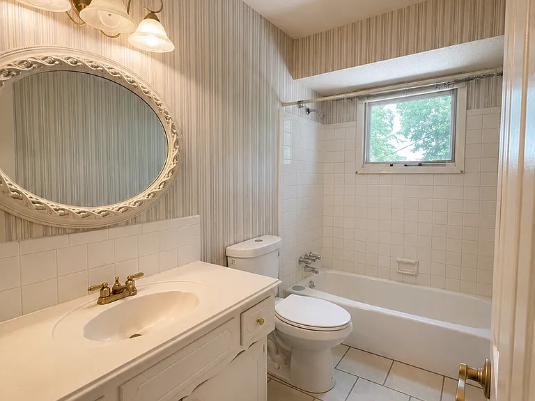 8806 Crescent Ave — Photo 11