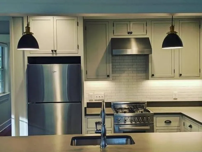 36 Charlotte St #2 — Photo 11
