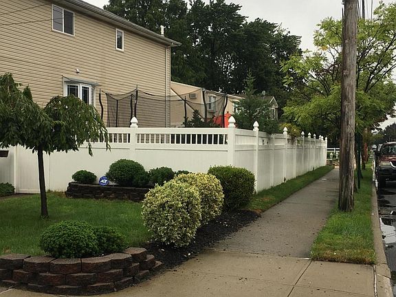 2nd image of 3 Montauk Pl #A