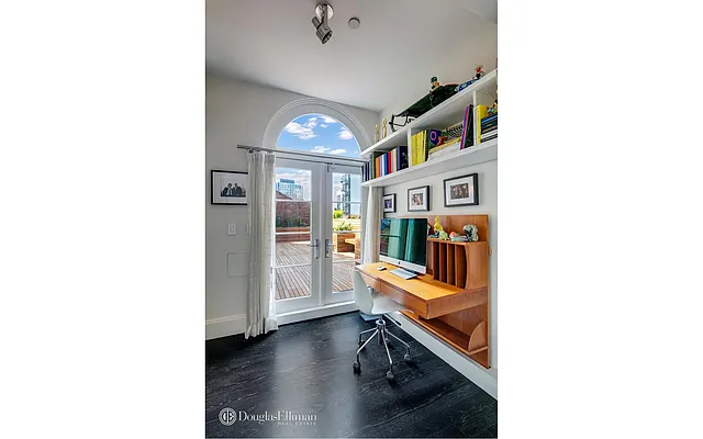 Sold by Douglas Elliman | media 29