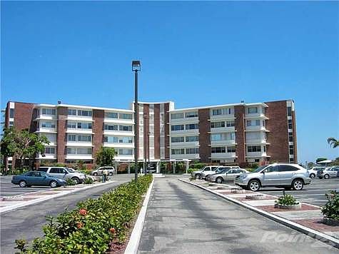 1st image of 1700 NE 105th St APT 110