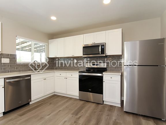 3rd image of 11616 N 58th Ave