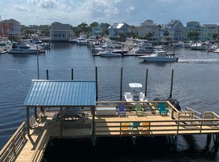 519 Canal Dr, Carolina Beach, NC 28428