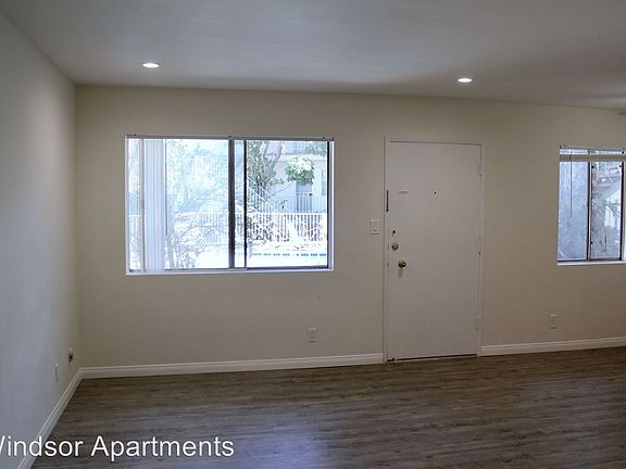 3rd image of 8850 Cattaraugus Ave APT 14