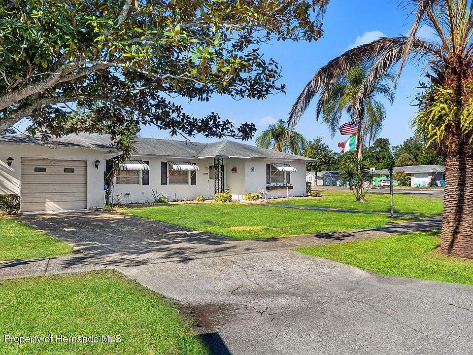 1st image of 7222 Holiday Dr