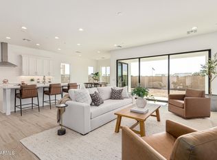 2553 E Virginia Cir, Mesa, AZ 85213
