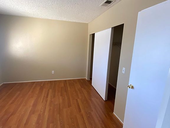 5th image of 1025 N Tippecanoe Ave Unit 239