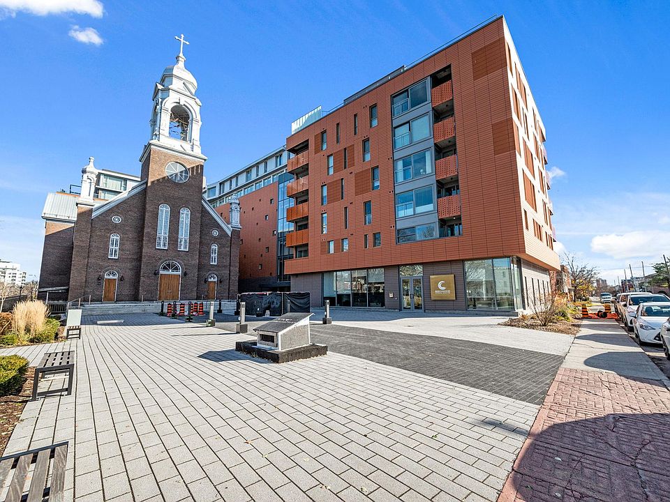 1st image of 135 Barrette St #203