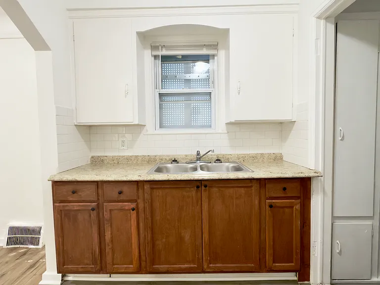 15901 Lahser Rd — Photo 5