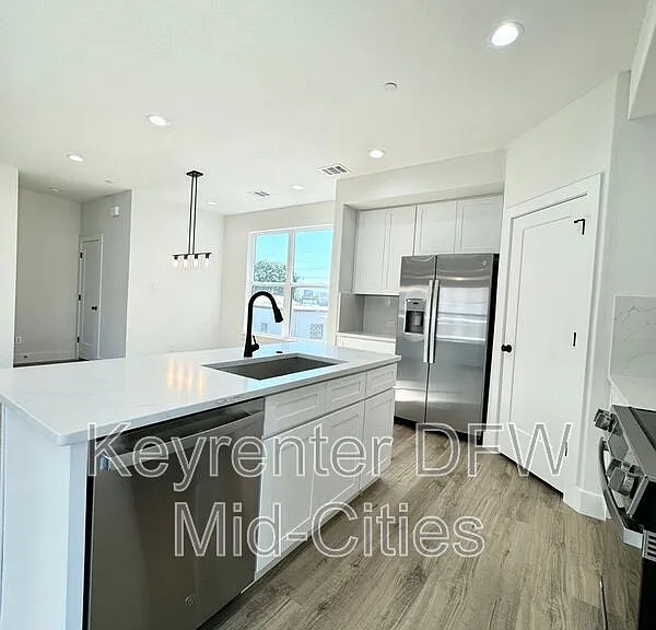 7327 Uloho Way — Photo 8