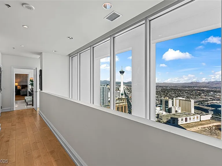 2700 Las Vegas Blvd S #4304 — Photo 31