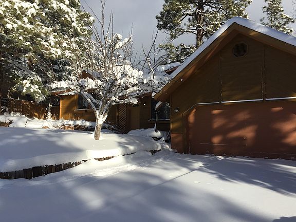 Front yard in snow!