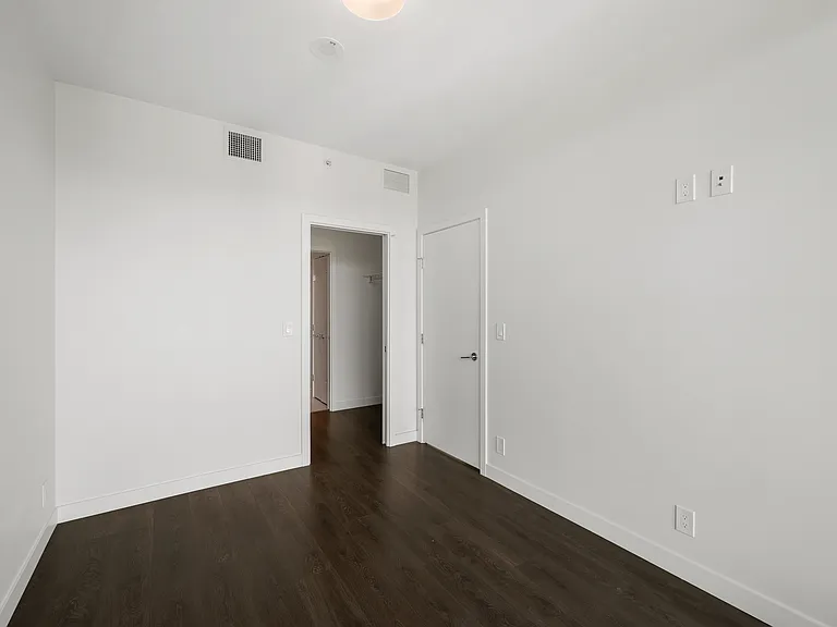 567 Clarke Rd #39XX — Photo 14