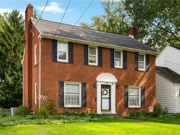 1734 Oberlin Ct NW, Canton, OH 44703