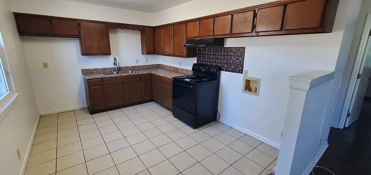 Building Photo - 4408 Central Valley Dr #4408