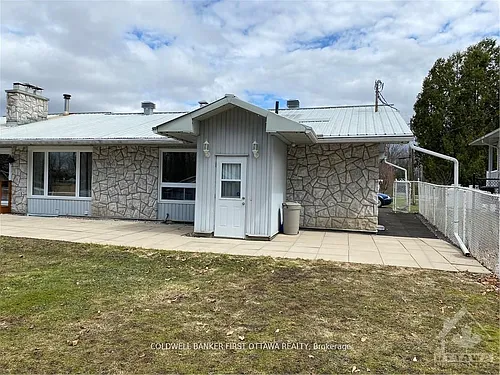 1106 Morin Rd Photo 1