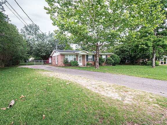 2nd image of 105 Martin Dr