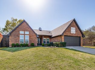 3307 Cliffview Dr, Corinth, TX 76210