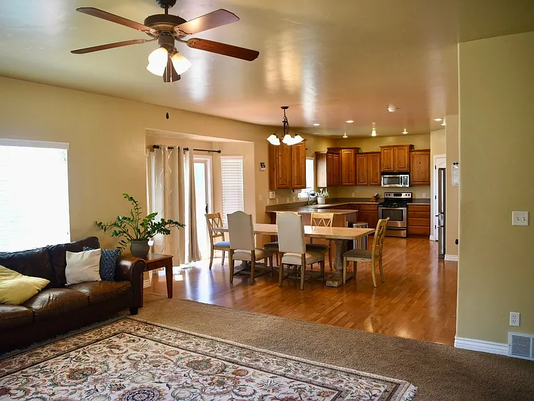1034 Cinnamon Ridge Ln — Photo 10