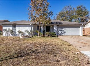 3122 Woodville Rd, Bryan, TX 77803