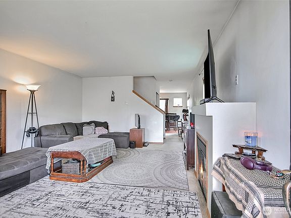 3rd image of 10066 Terra Glenn Street SE