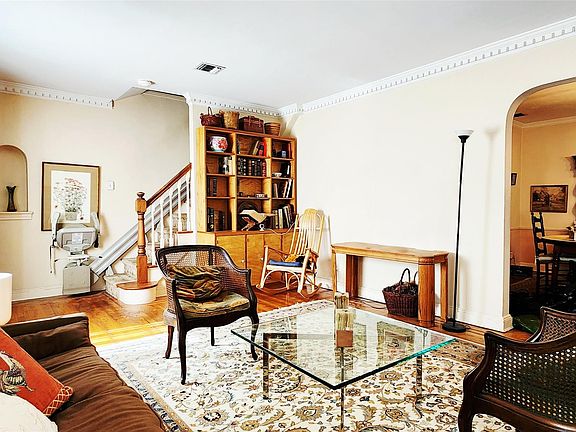 3rd image of 7516 175th Street