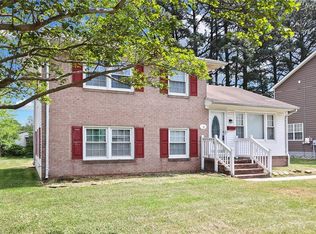 18 Janet Dr, Hampton, VA 23666