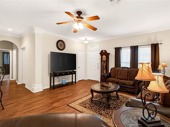 5th image of 6042 Natchez Dr