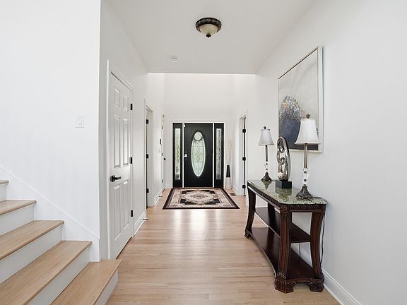 4th image of 2155 Walker Dr
