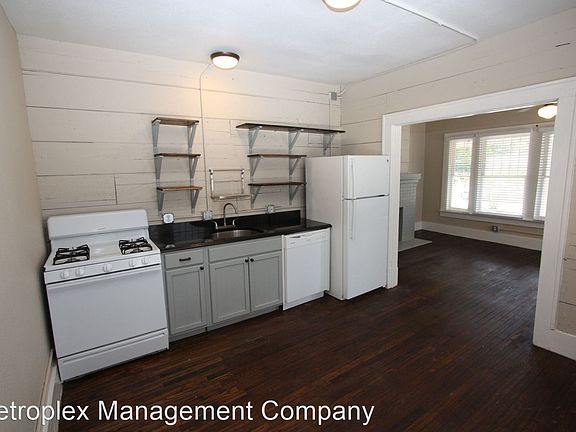 5th image of 813 May St Unit 101