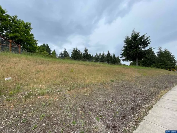 2604 SW Wolverine Dr, Corvallis, OR 97333